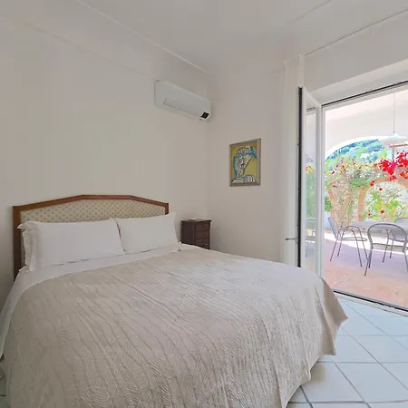 Casa Caprese Feriehus Capri